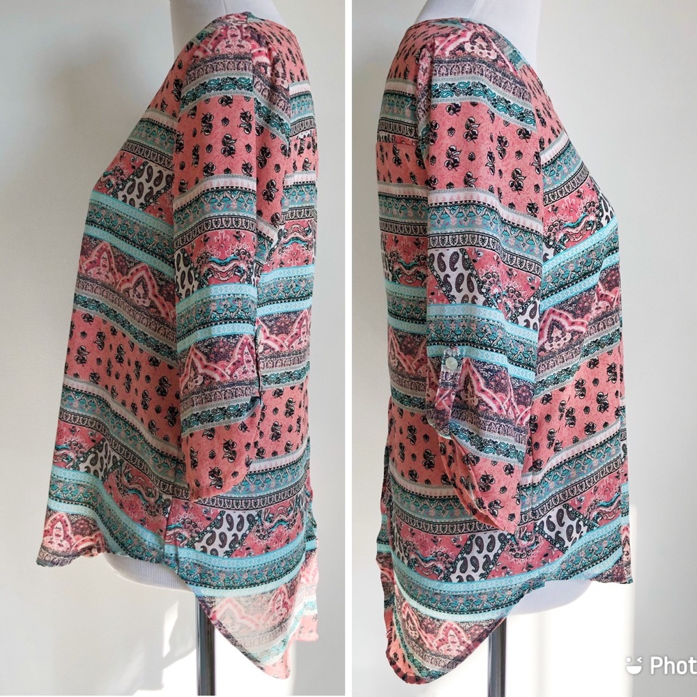 Pink Republic Women’s Salmon Turquoise Print Paisley Boho Flowy Top, size Medium - Picture 3 of 16